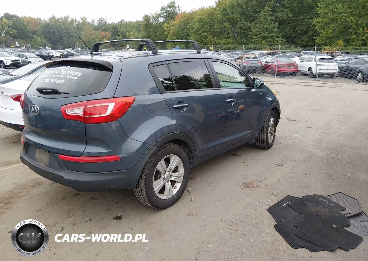 2013 Kia Sportage Lx VIN:KNDPBCA2XD7500349 - 4