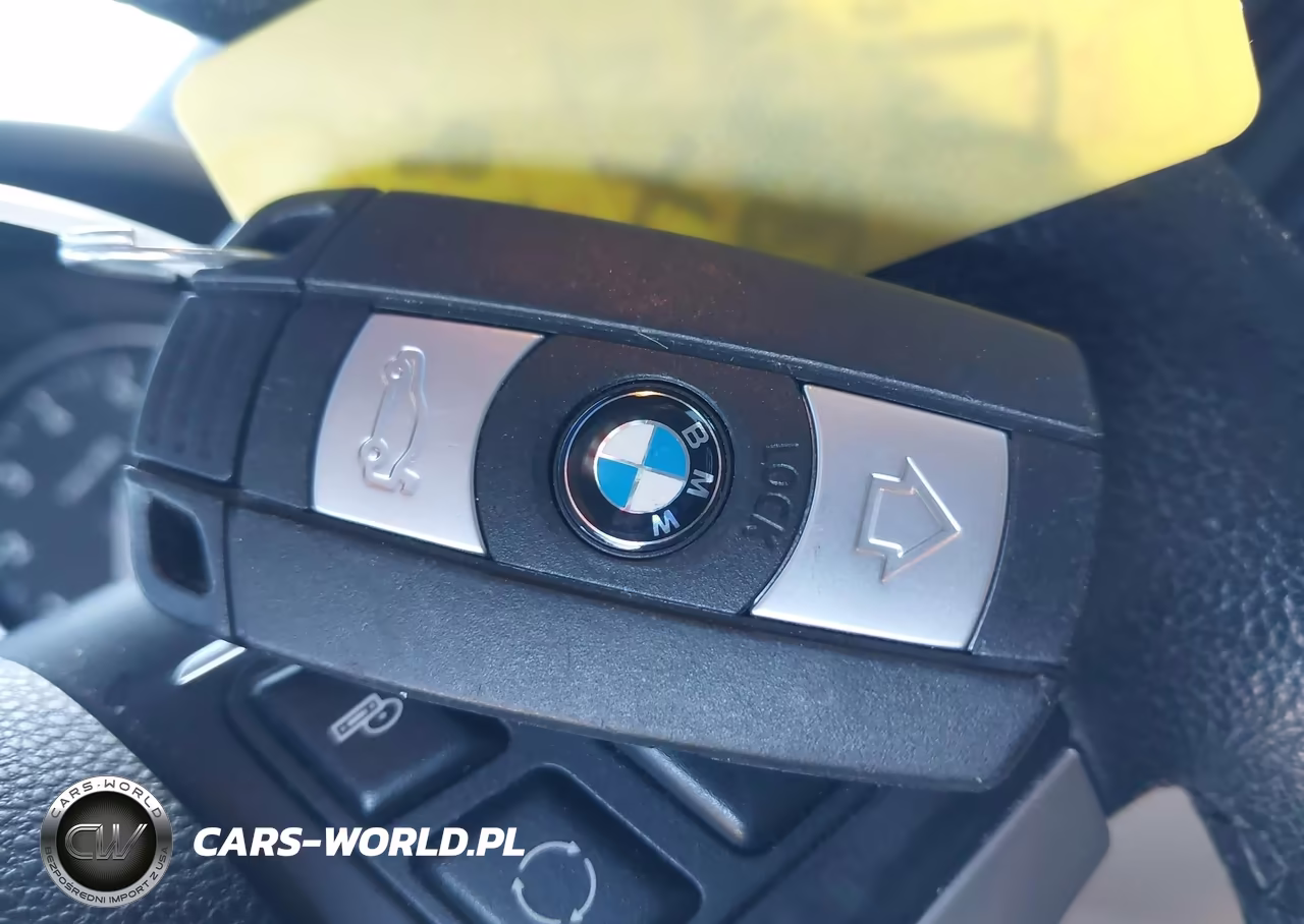 2015 BMW X1 xDrive28I VIN:WBAVL1C54FVY40236 - 11