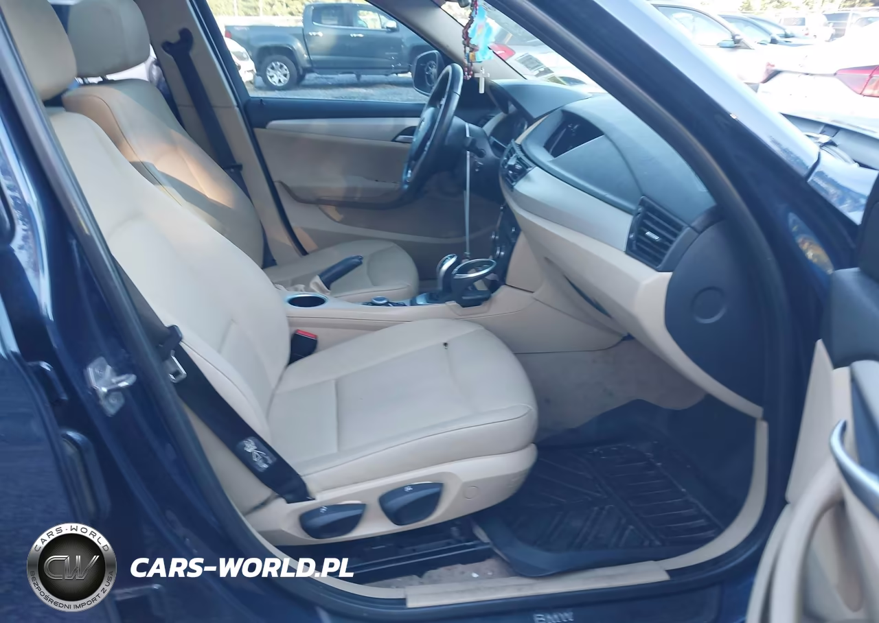 2015 BMW X1 xDrive28I VIN:WBAVL1C54FVY40236 - 5