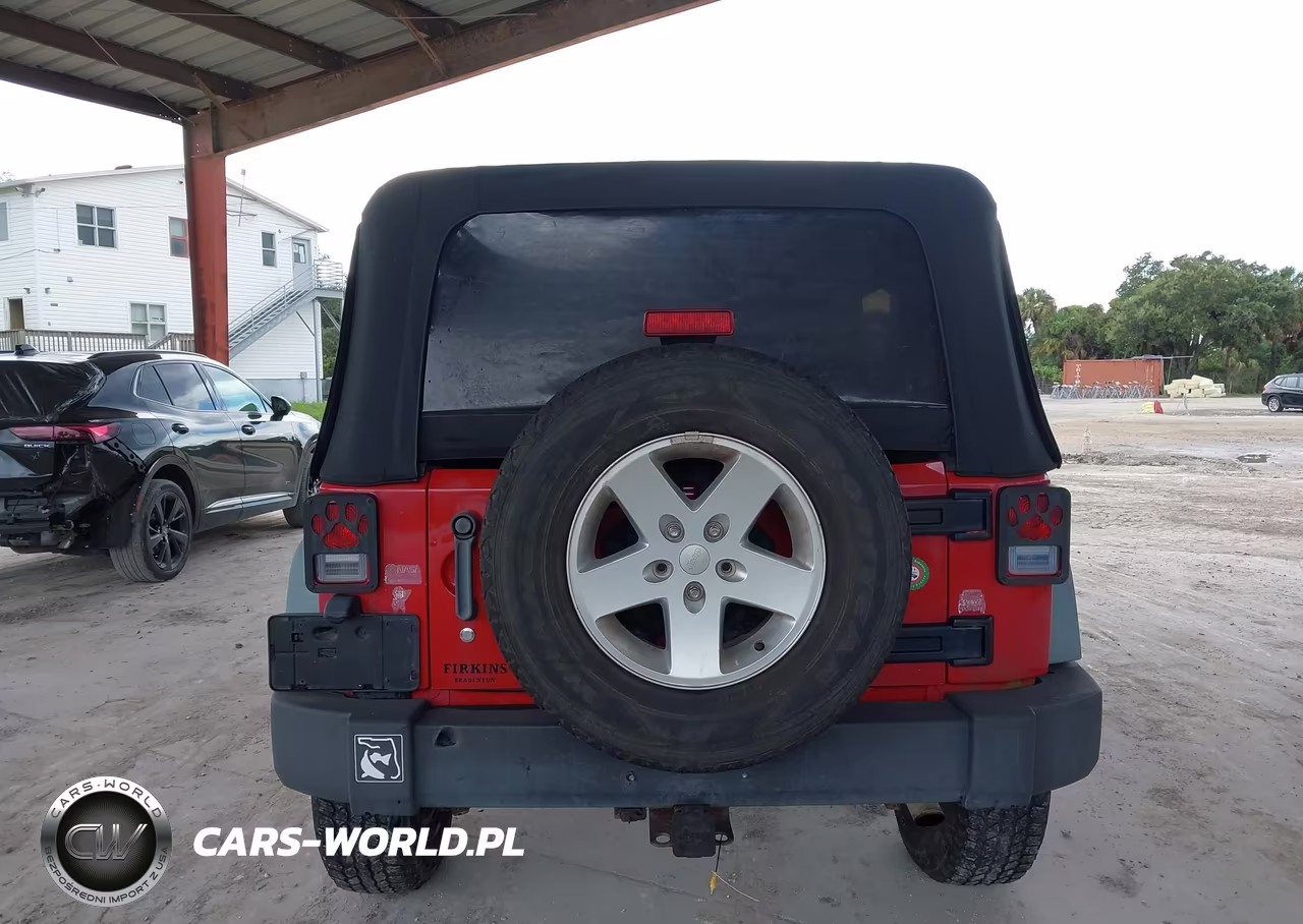 2011 Jeep Wrangler Unlimited Sport VIN:1J4BA3H18BL528319 - 16
