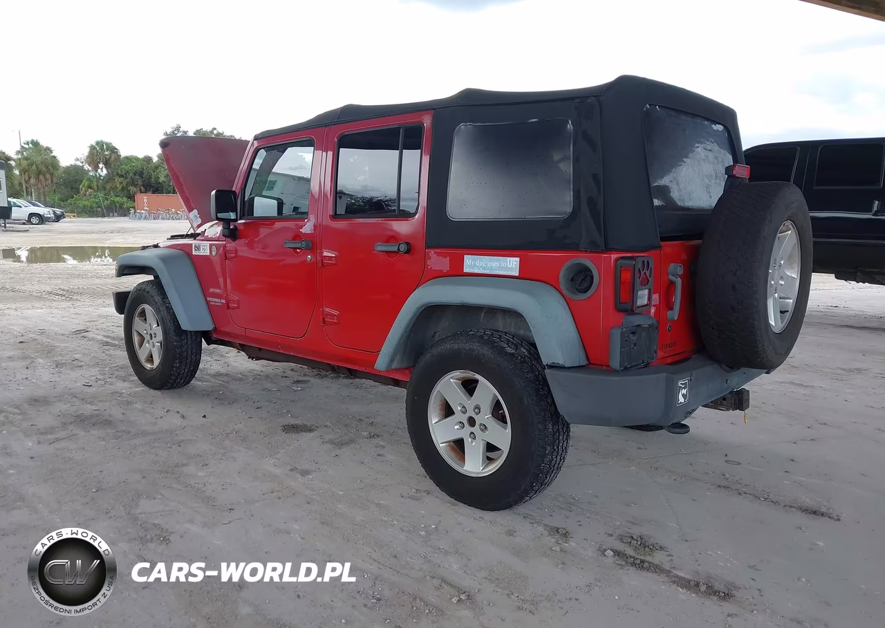 2011 Jeep Wrangler Unlimited Sport VIN:1J4BA3H18BL528319 - 3