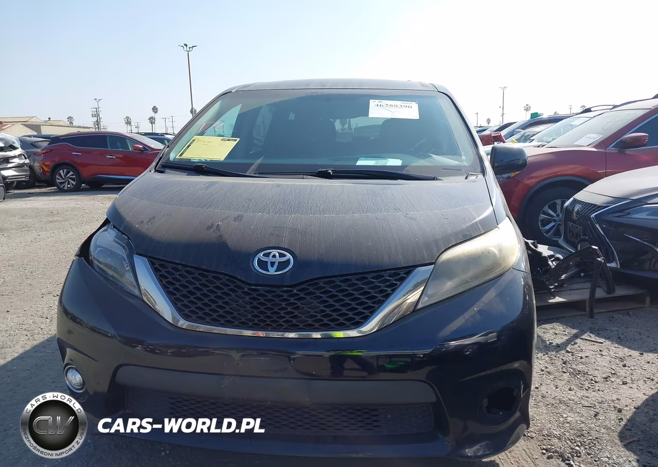 2017 Toyota Sienna Se 8 Passenger VIN:5TDXZ3DCXHS875427 - 12