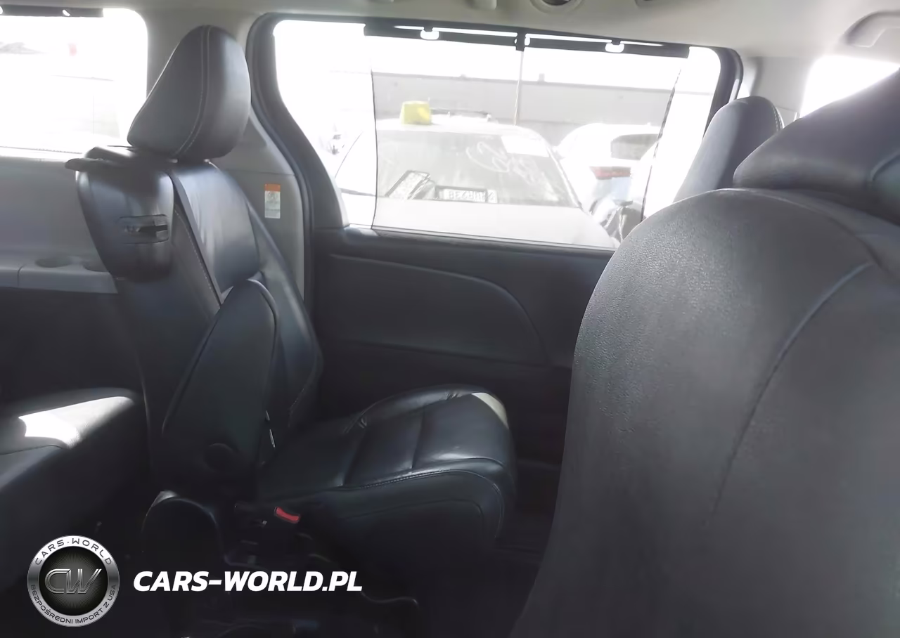2017 Toyota Sienna Se 8 Passenger VIN:5TDXZ3DCXHS875427 - 8