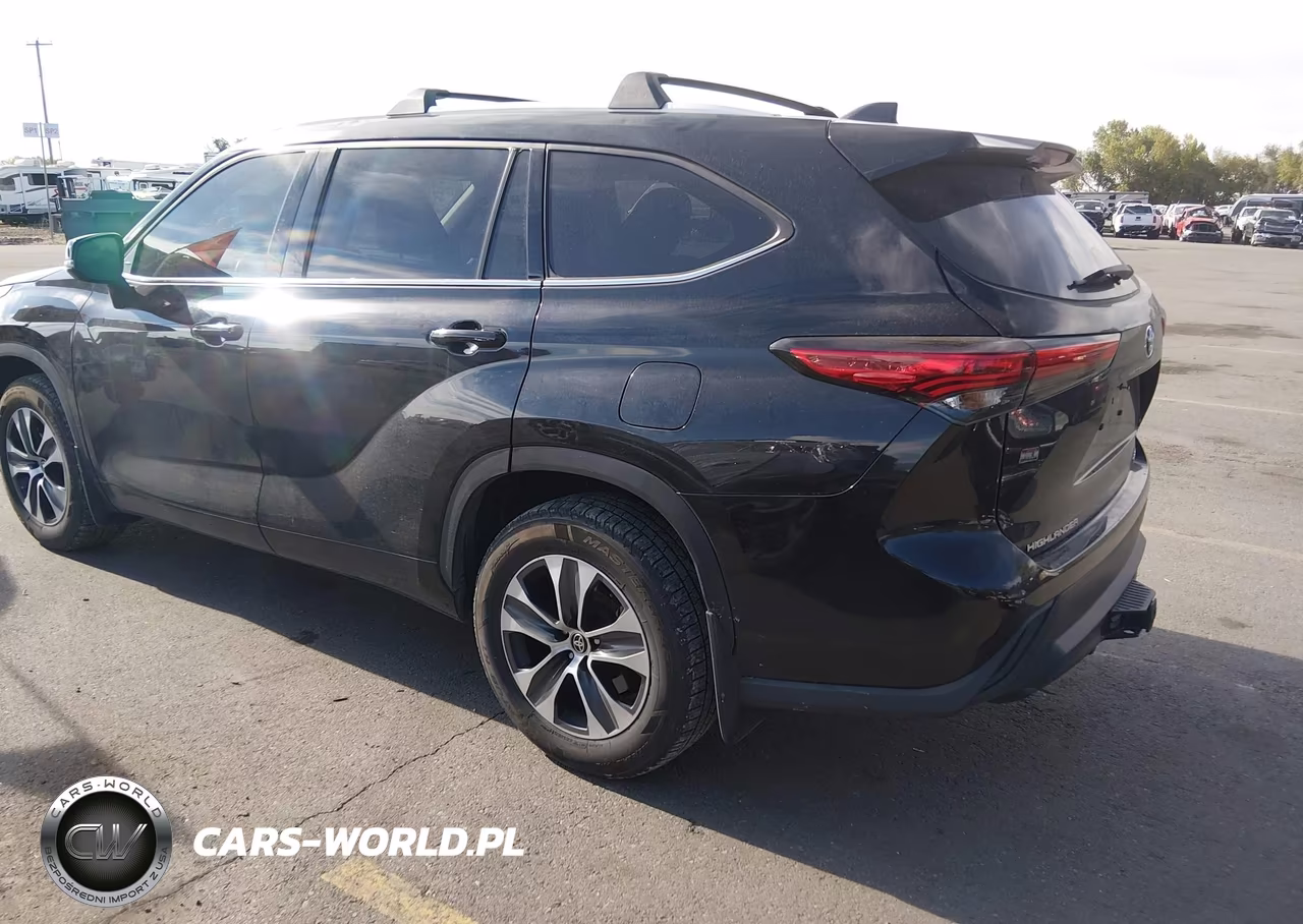 2022 Toyota Highlander Xle VIN:5TDGZRBH9NS223170 - 3