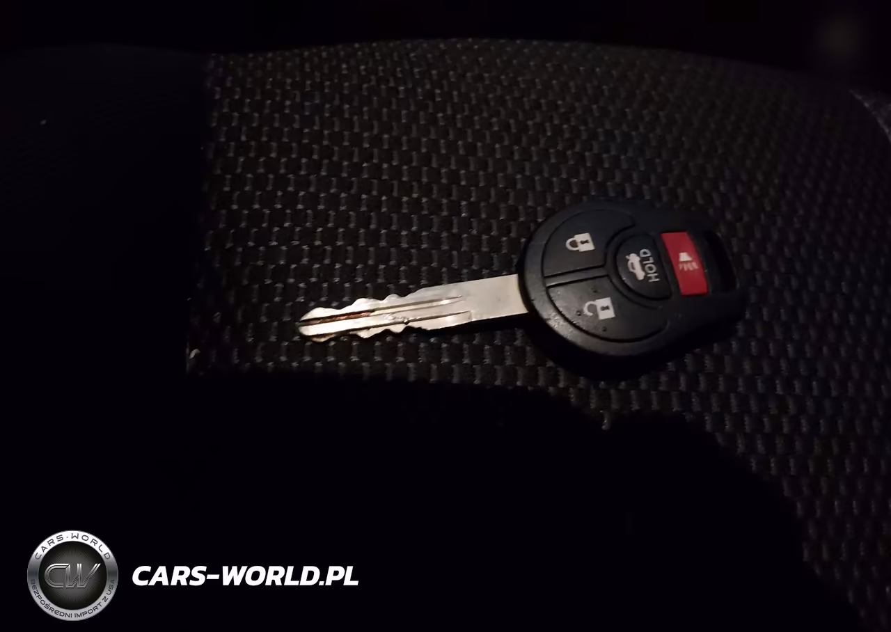 2016 Nissan Sentra S VIN:3N1AB7APXGY211728 - 11