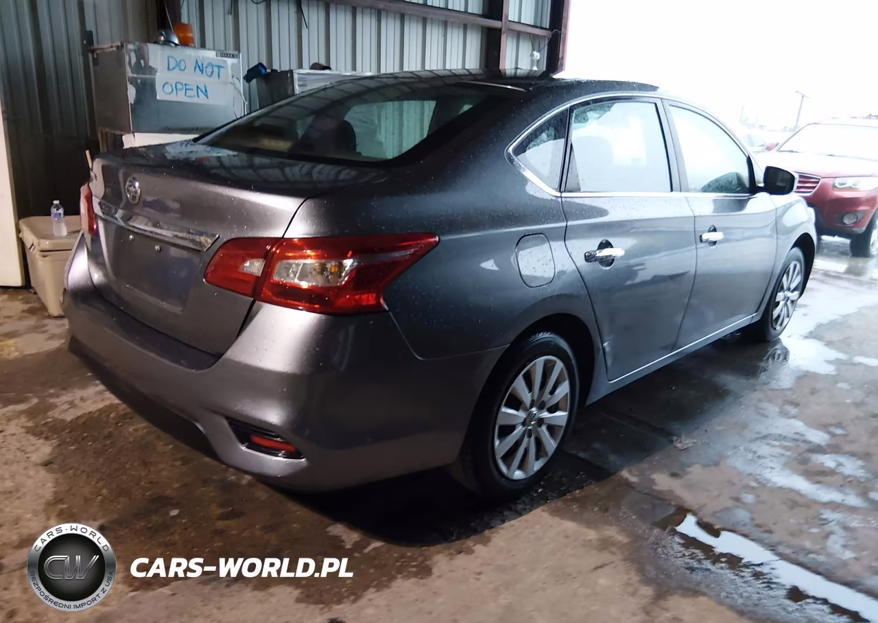 2016 Nissan Sentra S VIN:3N1AB7APXGY211728 - 4