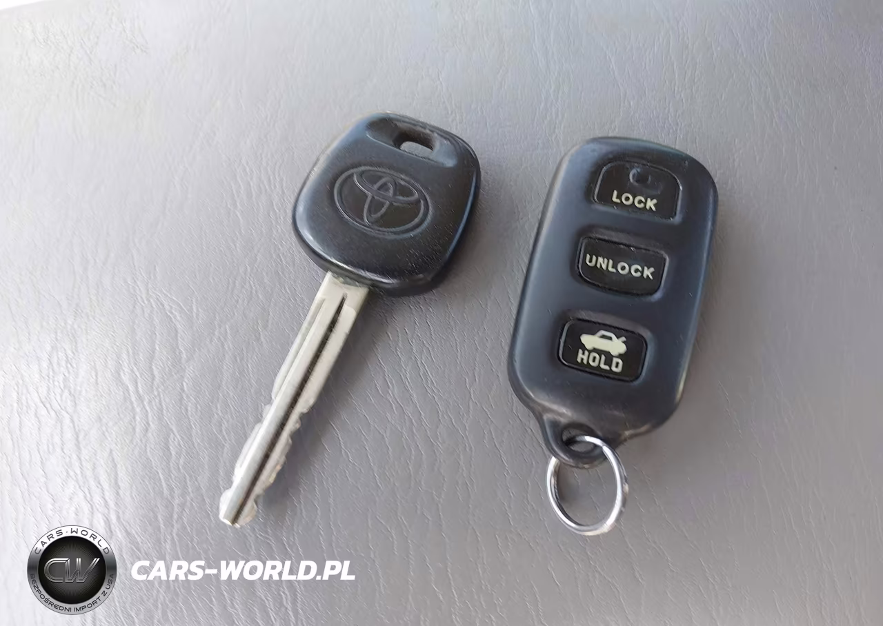 2004 Toyota Camry Xle VIN:4T1BE30K14U840974 - 11