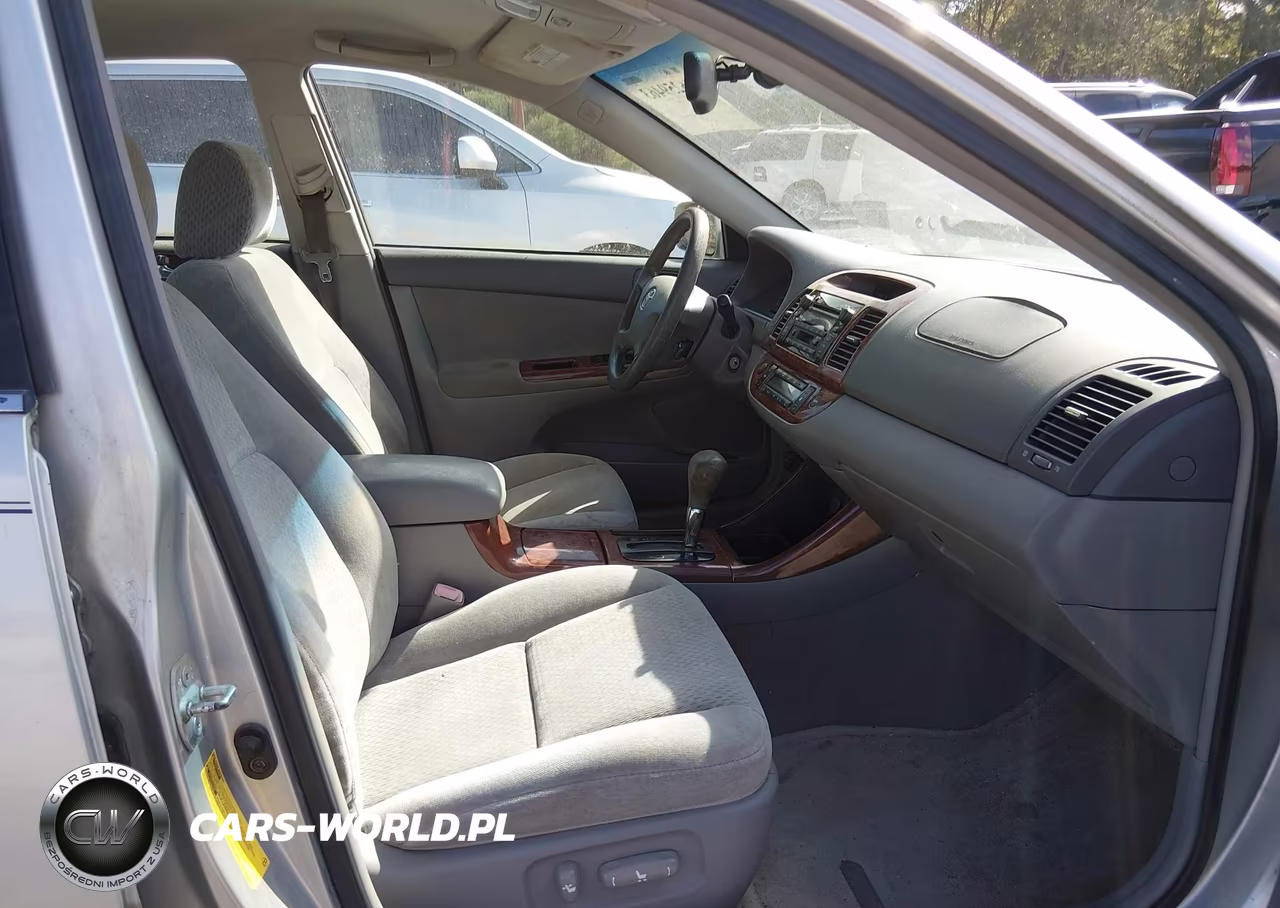 2004 Toyota Camry Xle VIN:4T1BE30K14U840974 - 5