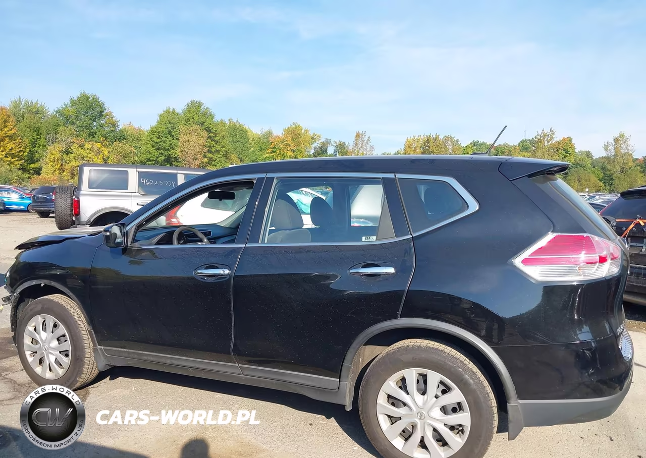 2015 Nissan Rogue S VIN:KNMAT2MV3FP590773 - 15