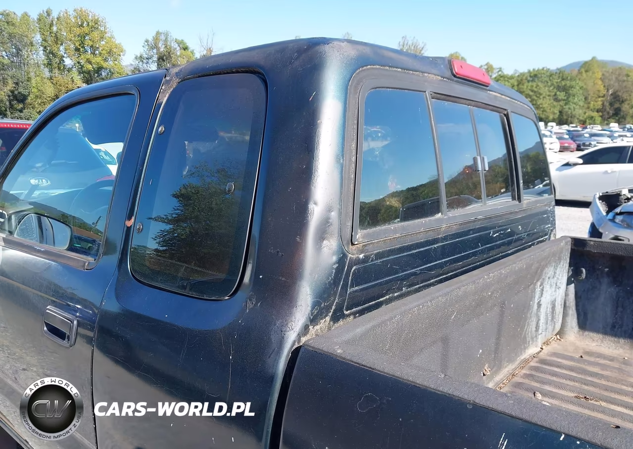 1998 Toyota Tacoma VIN:4TAWM72N2WZ083981 - 16
