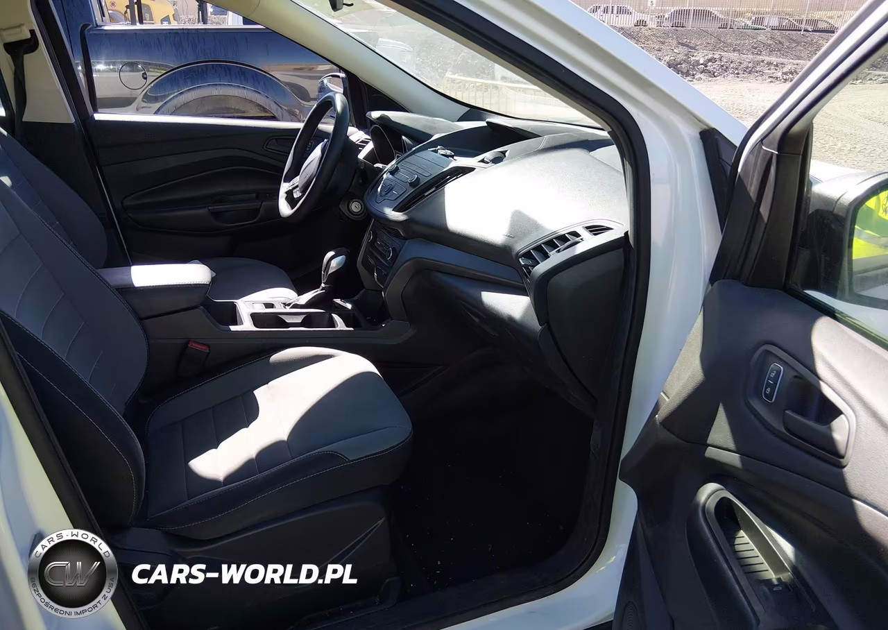 2019 Ford Escape S VIN:1FMCU0F72KUB61897 - 5