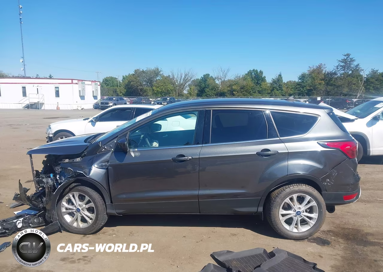 2019 Ford Escape Se VIN:1FMCU0GD8KUB48866 - 13