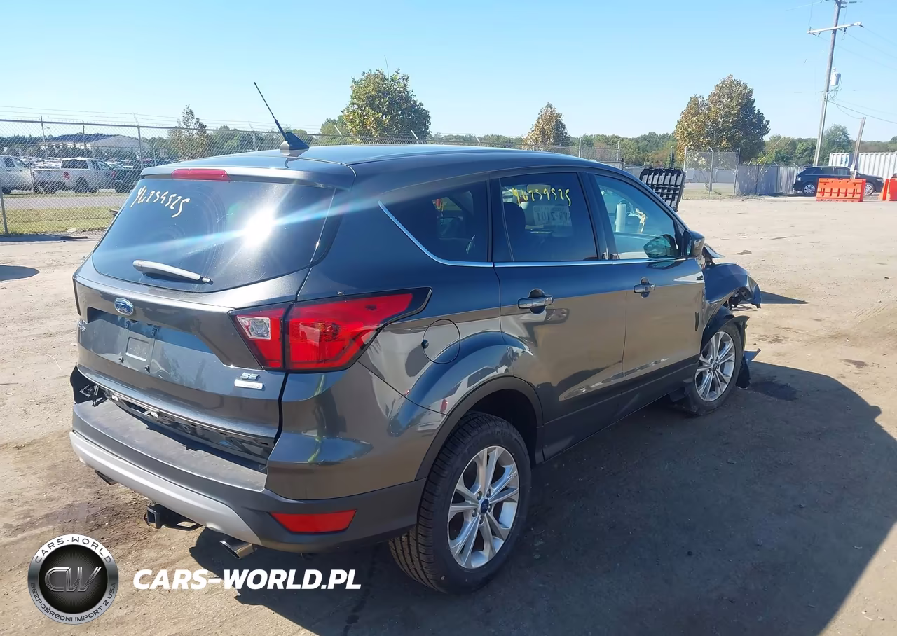 2019 Ford Escape Se VIN:1FMCU0GD8KUB48866 - 4