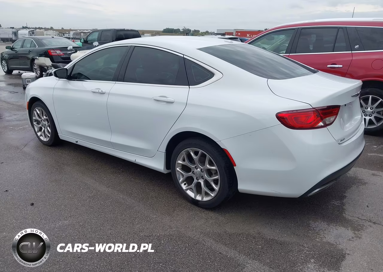 2015 Chrysler 200 C VIN:1C3CCCEG4FN757432 - 3