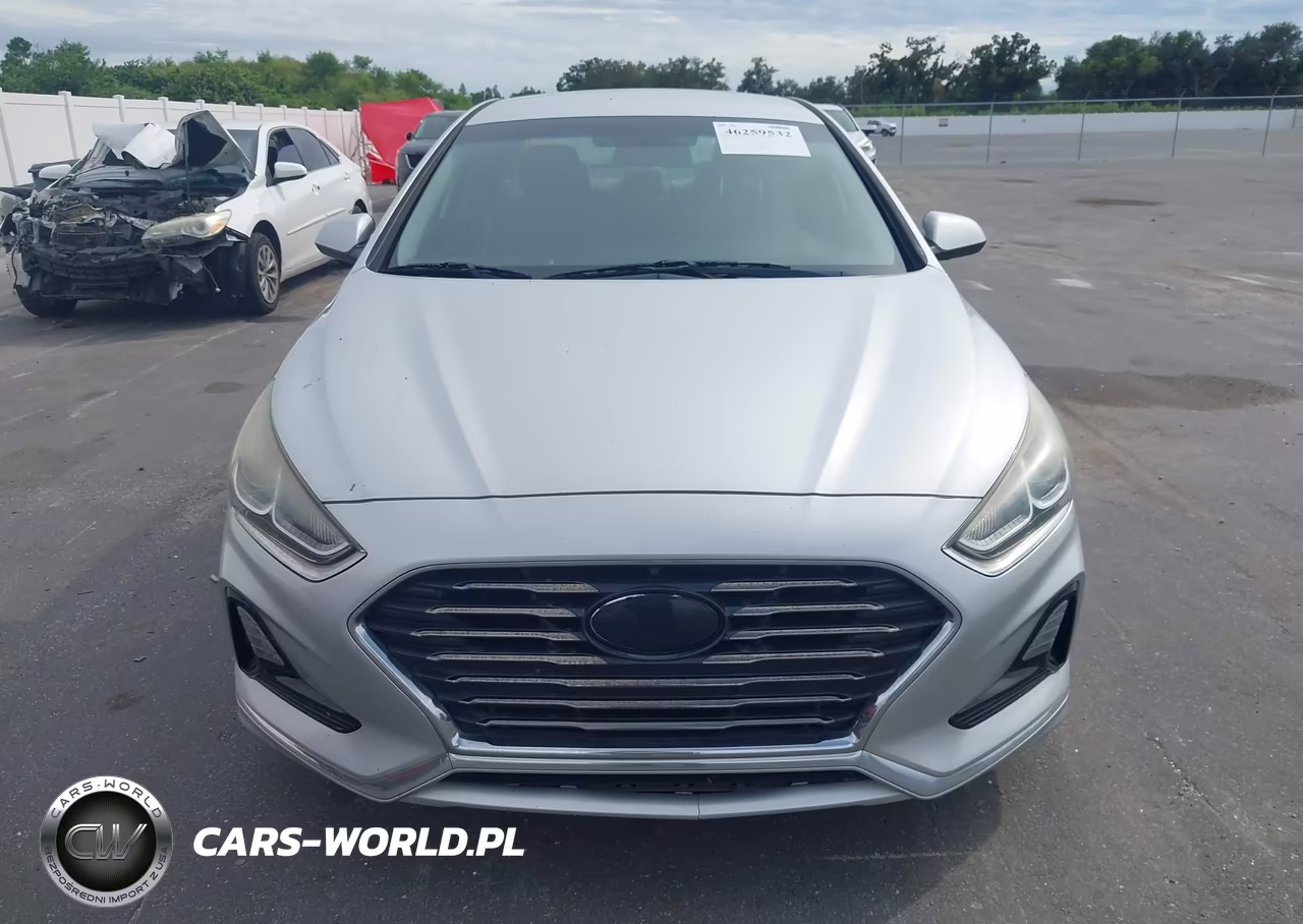 2018 Hyundai Sonata Se VIN:5NPE24AF2JH707437 - 12