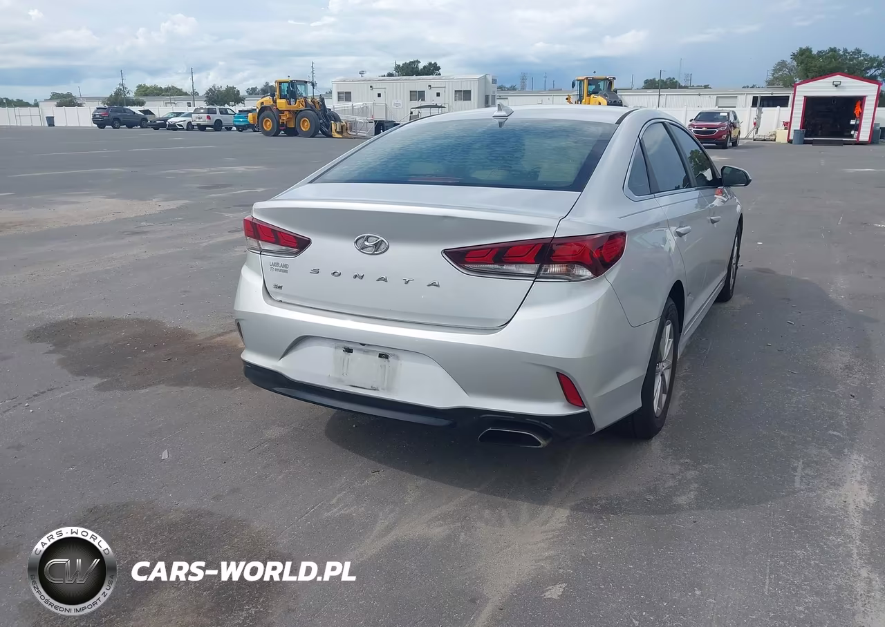 2018 Hyundai Sonata Se VIN:5NPE24AF2JH707437 - 4