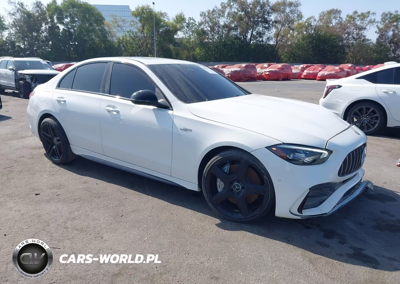 2026 Mercedes-Benz Amg C 43 4Matic – zdjęcie 1 z 17