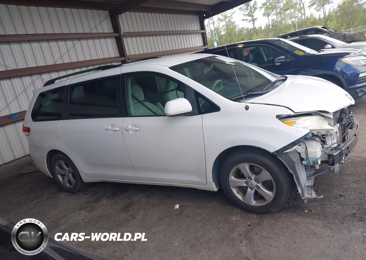 2011 Toyota Sienna Le V6 VIN:5TDKK3DC5BS170816 - 14