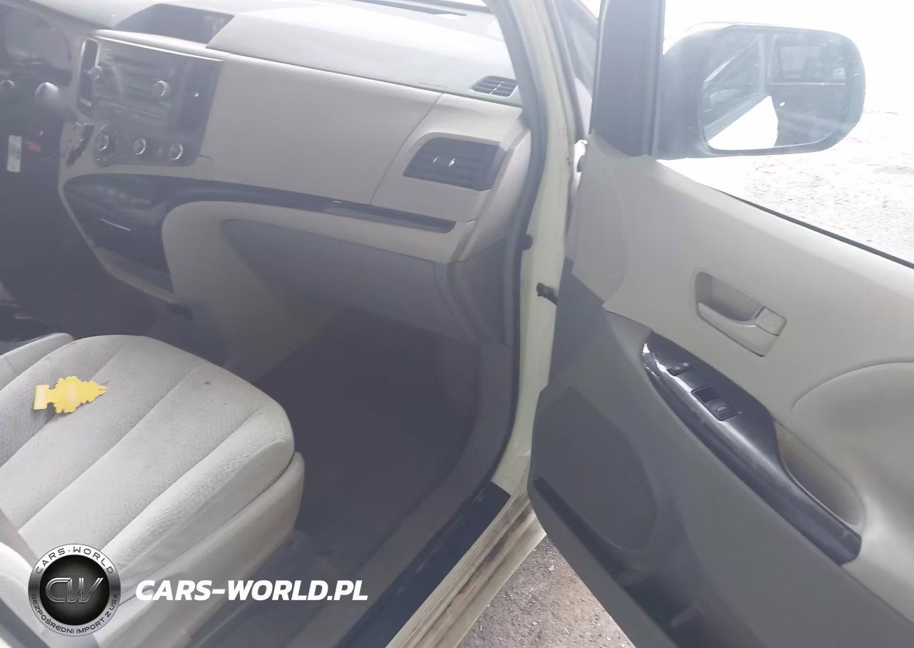2011 Toyota Sienna Le V6 VIN:5TDKK3DC5BS170816 - 5