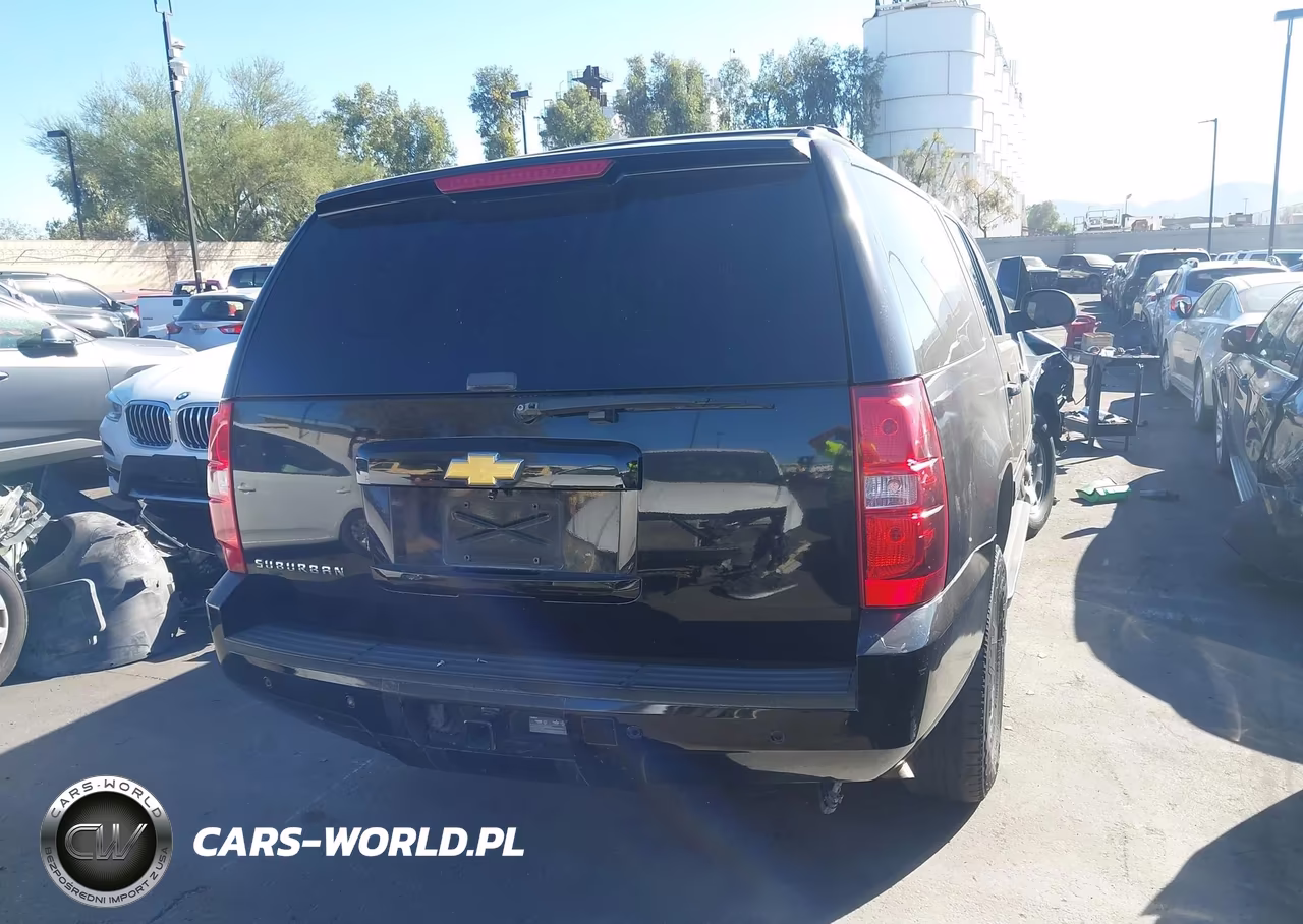 2013 Chevrolet Suburban 1500 Lt VIN:1GNSKJE75DR127818 - 17