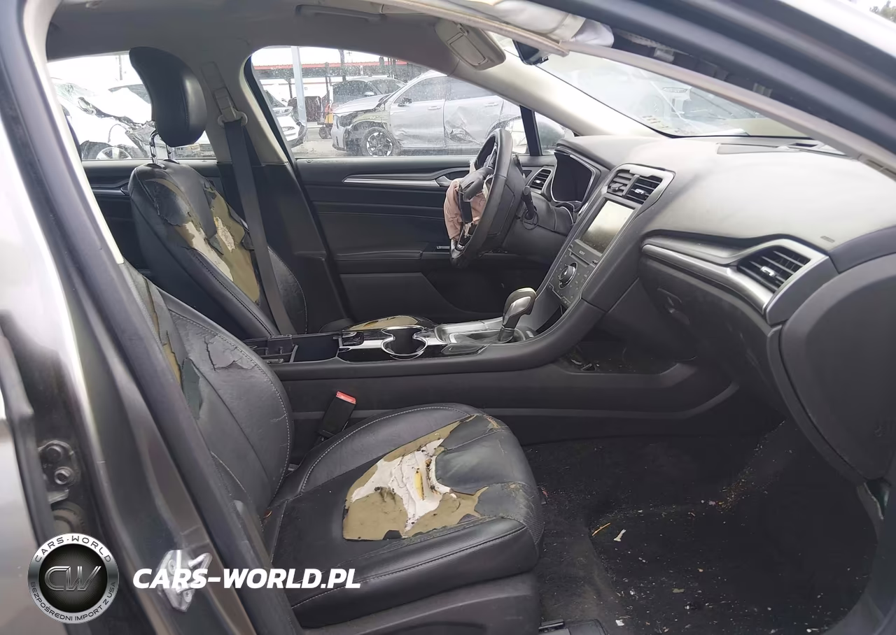 2014 Ford Fusion Titanium VIN:3FA6P0K95ER165105 - 5