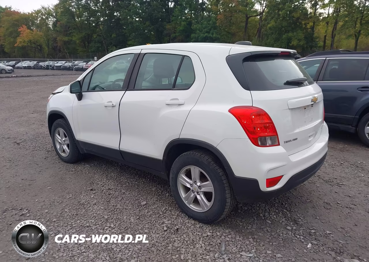 2018 Chevrolet Trax Ls VIN:KL7CJNSB4JB709295 - 3