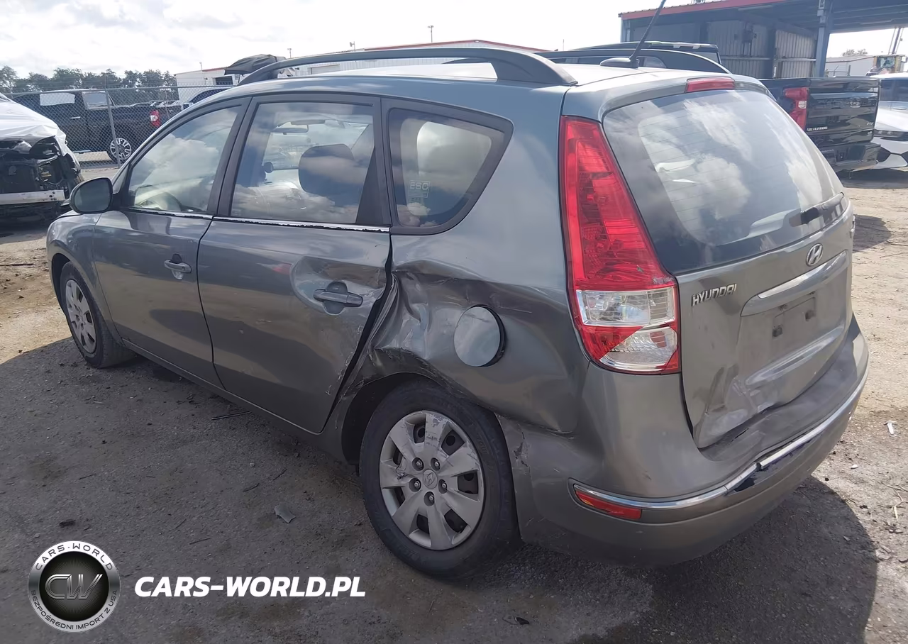 2010 Hyundai Elantra Touring Gls VIN:KMHDC8AE0AU050985 - 3