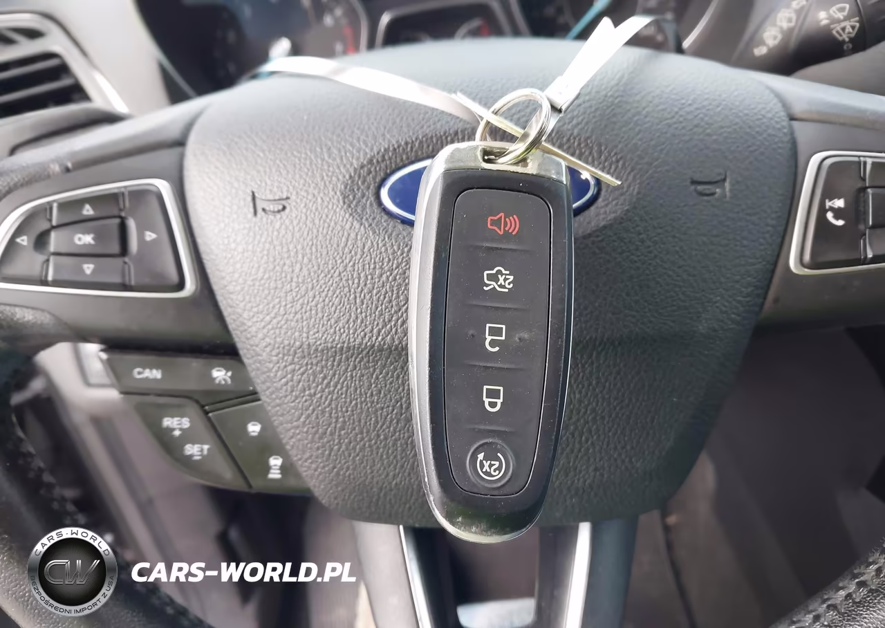 2019 Ford Escape Titanium VIN:1FMCU9J92KUB98607 - 11