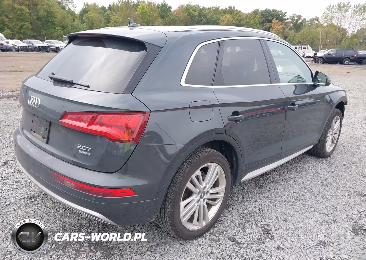 2018 Audi Q5 2.0T Premium-2.0T Tech Premium VIN:WA1BNAFY1J2235813 - 4