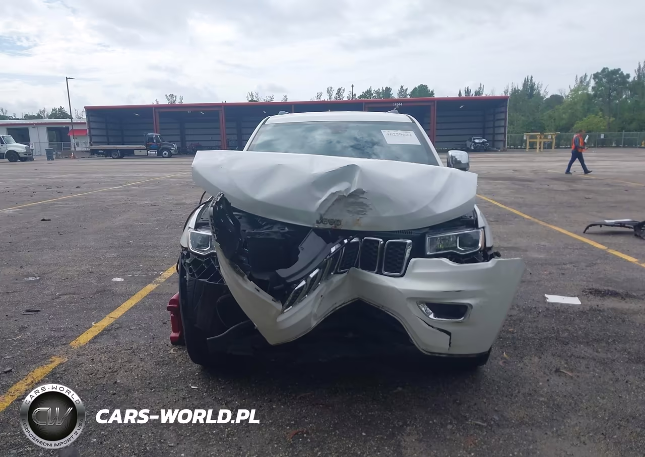 2019 Jeep Grand Cherokee Limited 4X2 VIN:1C4RJEBG6KC656071 - 6