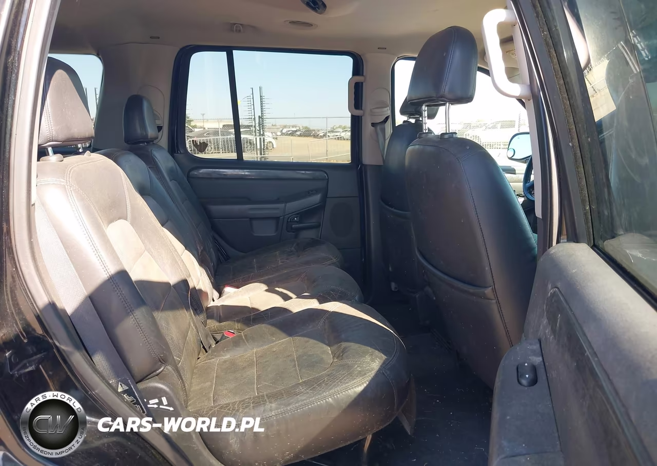 2002 Ford Explorer Limited VIN:1FMDU75W82ZB67342 - 8