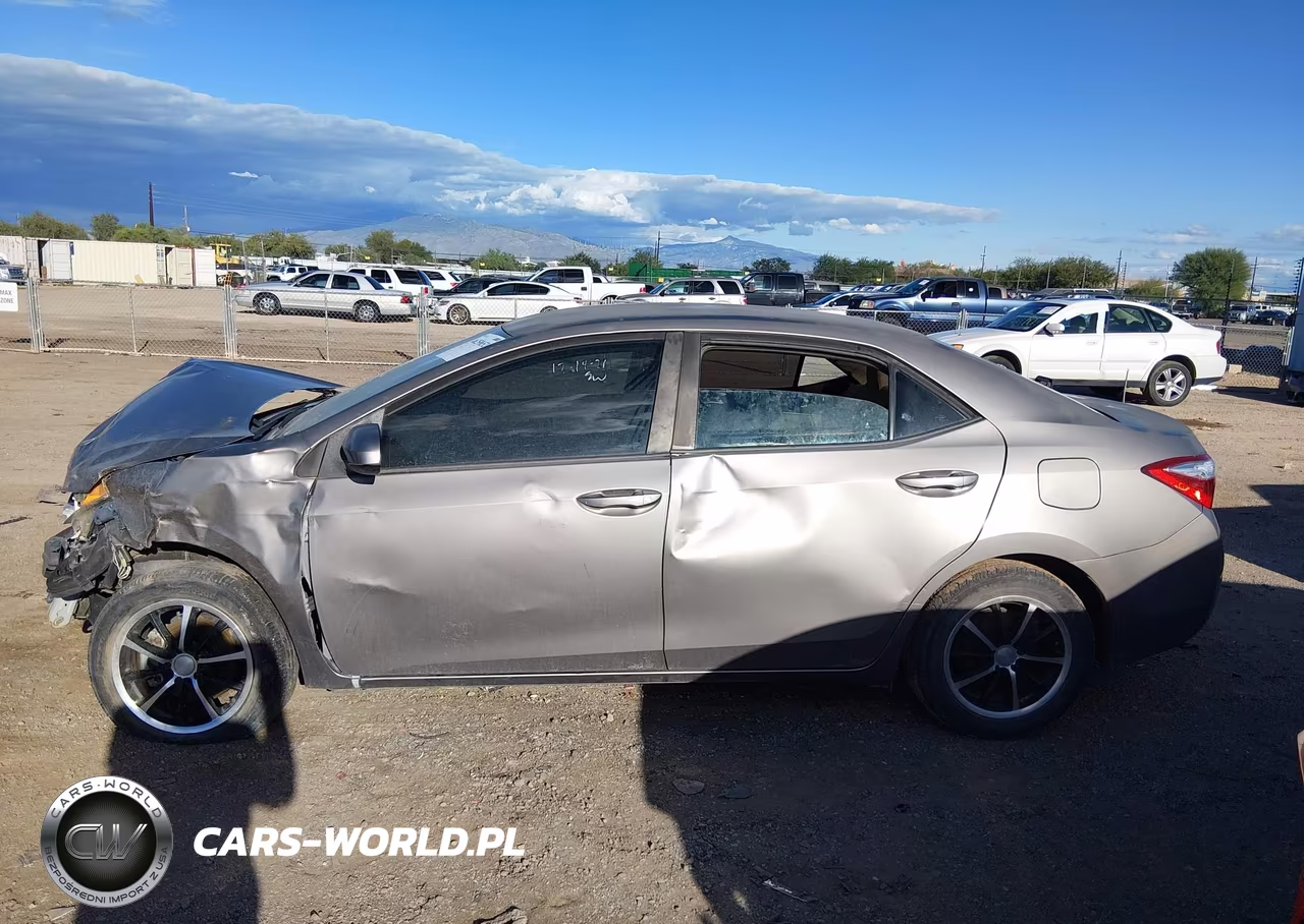 2016 Toyota Corolla Le VIN:5YFBURHE3GP390173 - 14