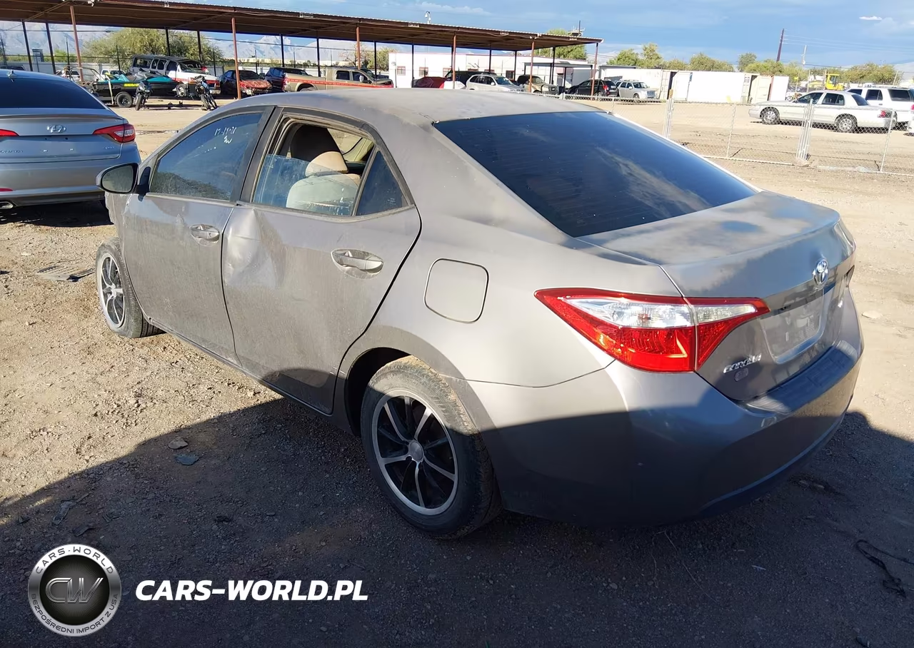 2016 Toyota Corolla Le VIN:5YFBURHE3GP390173 - 3