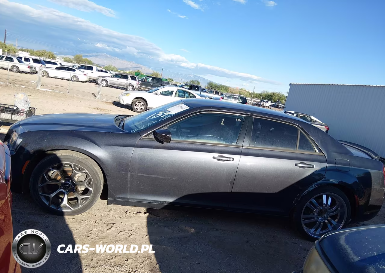 2016 Chrysler 300 300S VIN:2C3CCABG1GH287220 - 14