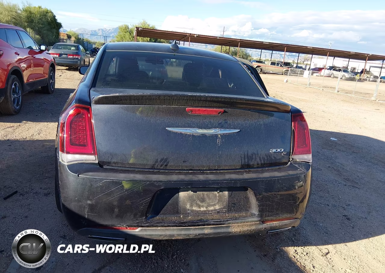 2016 Chrysler 300 300S VIN:2C3CCABG1GH287220 - 16