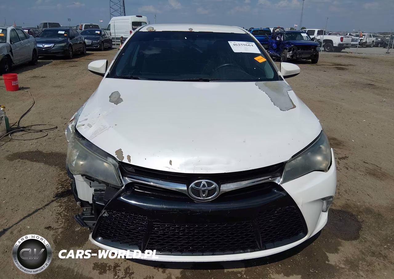 2015 Toyota Camry Se VIN:4T1BF1FK3FU476147 - 12