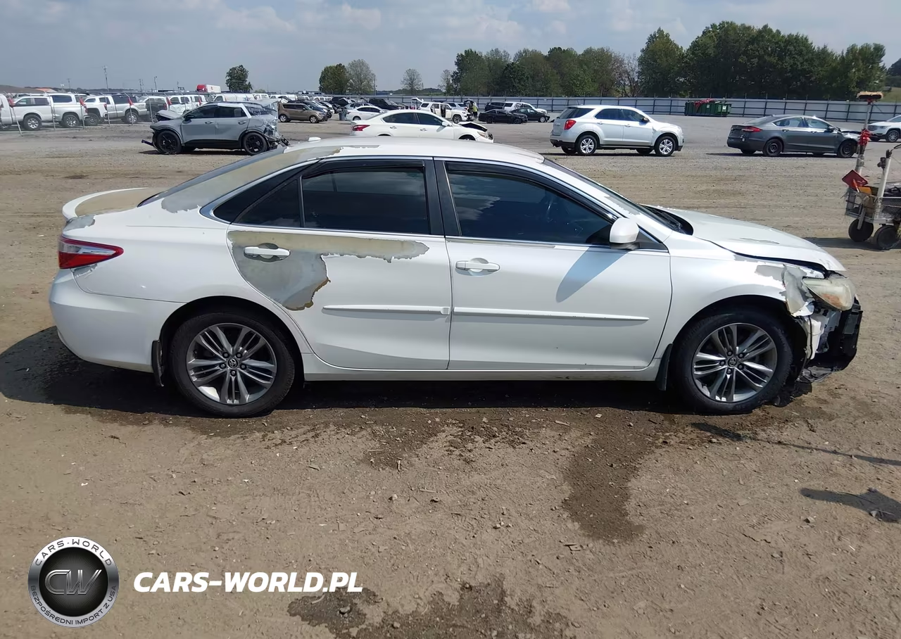 2015 Toyota Camry Se VIN:4T1BF1FK3FU476147 - 13