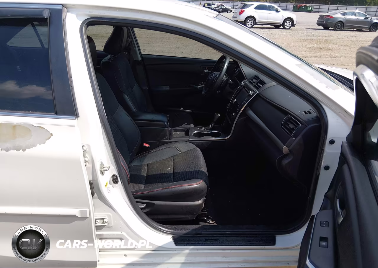 2015 Toyota Camry Se VIN:4T1BF1FK3FU476147 - 5