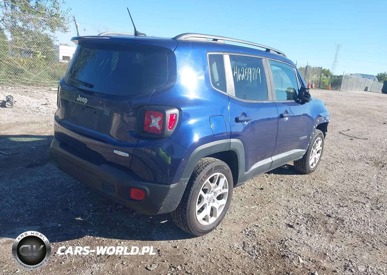 2017 Jeep Renegade Latitude VIN:ZACCJBBB1HPG51793 - 4