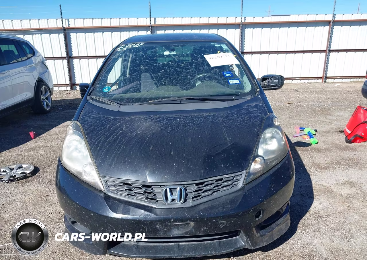 2010 Honda Fit Sport VIN:JHMGE8H49AC038797 - 13