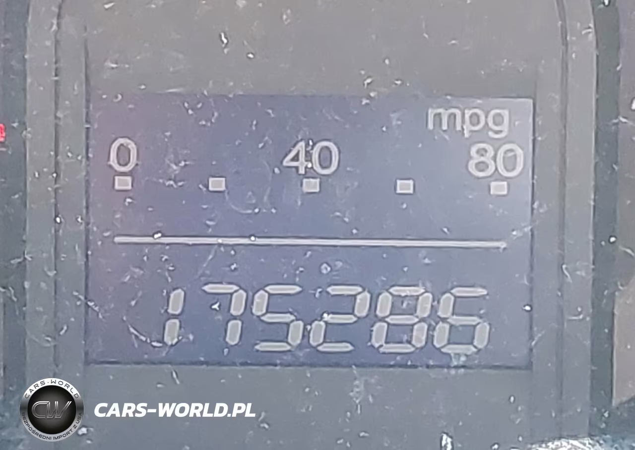 2010 Honda Fit Sport VIN:JHMGE8H49AC038797 - 16