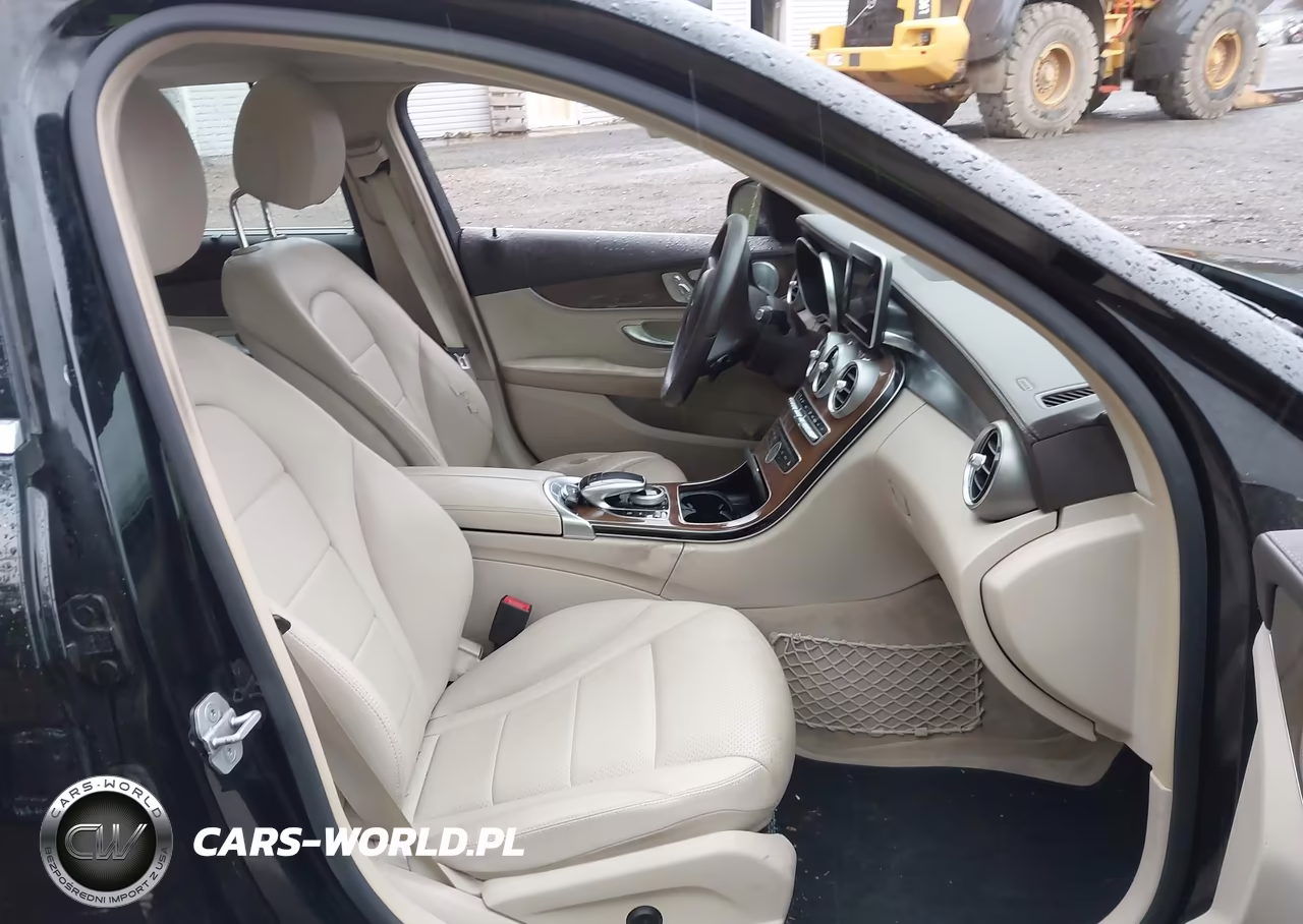 2015 Mercedes-Benz C-Class C 300 Luxury VIN:55SWF4KB8FU025378 - 5