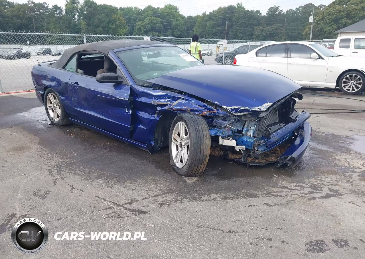 2014 Ford Mustang V6 VIN:1ZVBP8EM4E5314675 - 1