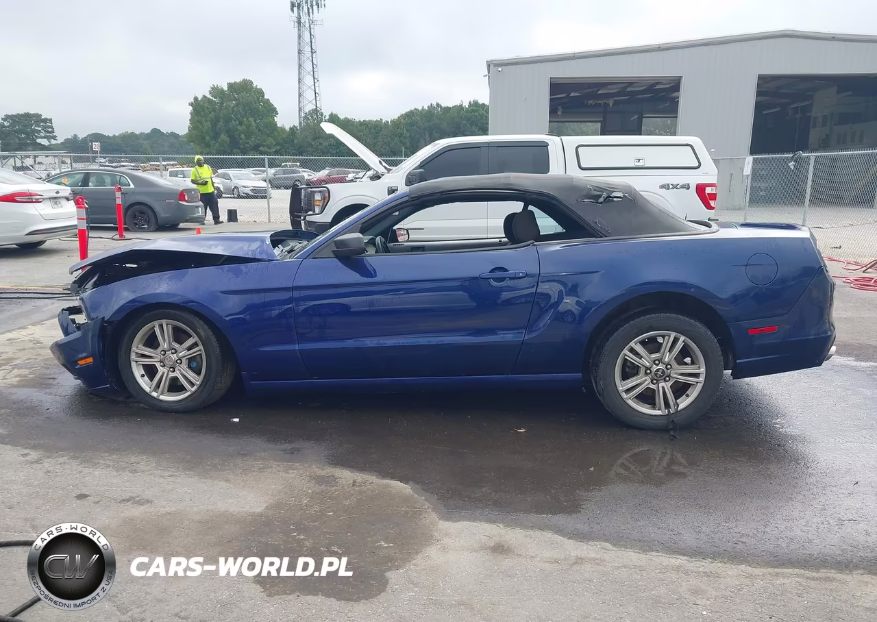 2014 Ford Mustang V6 VIN:1ZVBP8EM4E5314675 - 14