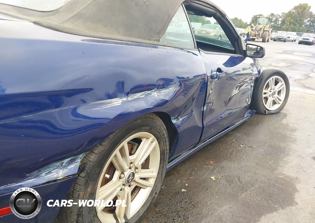 2014 Ford Mustang V6 VIN:1ZVBP8EM4E5314675 - 18
