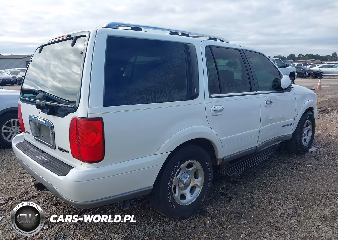 2000 Lincoln Navigator VIN:5LMEU27A6YLJ32543 - 4