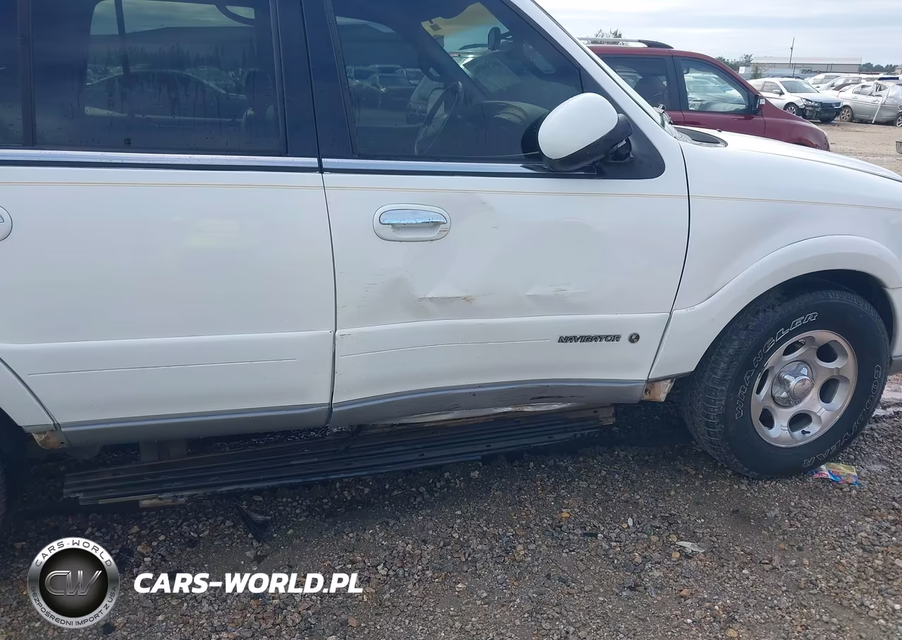 2000 Lincoln Navigator VIN:5LMEU27A6YLJ32543 - 6