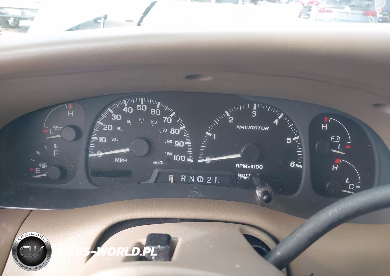 2000 Lincoln Navigator VIN:5LMEU27A6YLJ32543 - 7