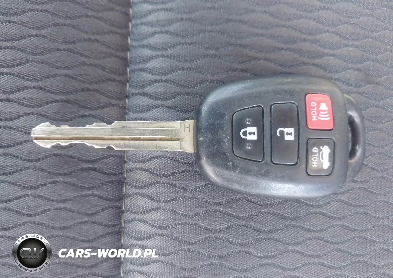 2018 Toyota Corolla Le VIN:5YFBURHE2JP829354 - 11