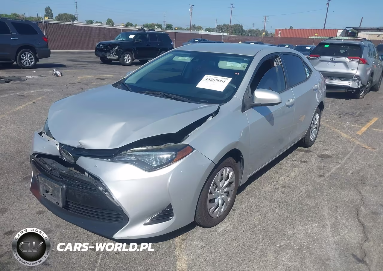 2018 Toyota Corolla Le VIN:5YFBURHE2JP829354 - 2